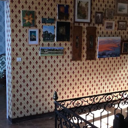 Отель Chez Les Artistes Servian Экстерьер фото